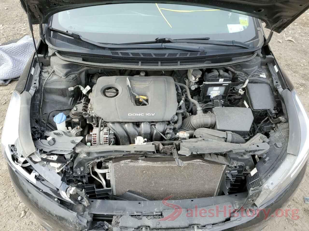 3KPFK4A75JE211422 2018 KIA FORTE