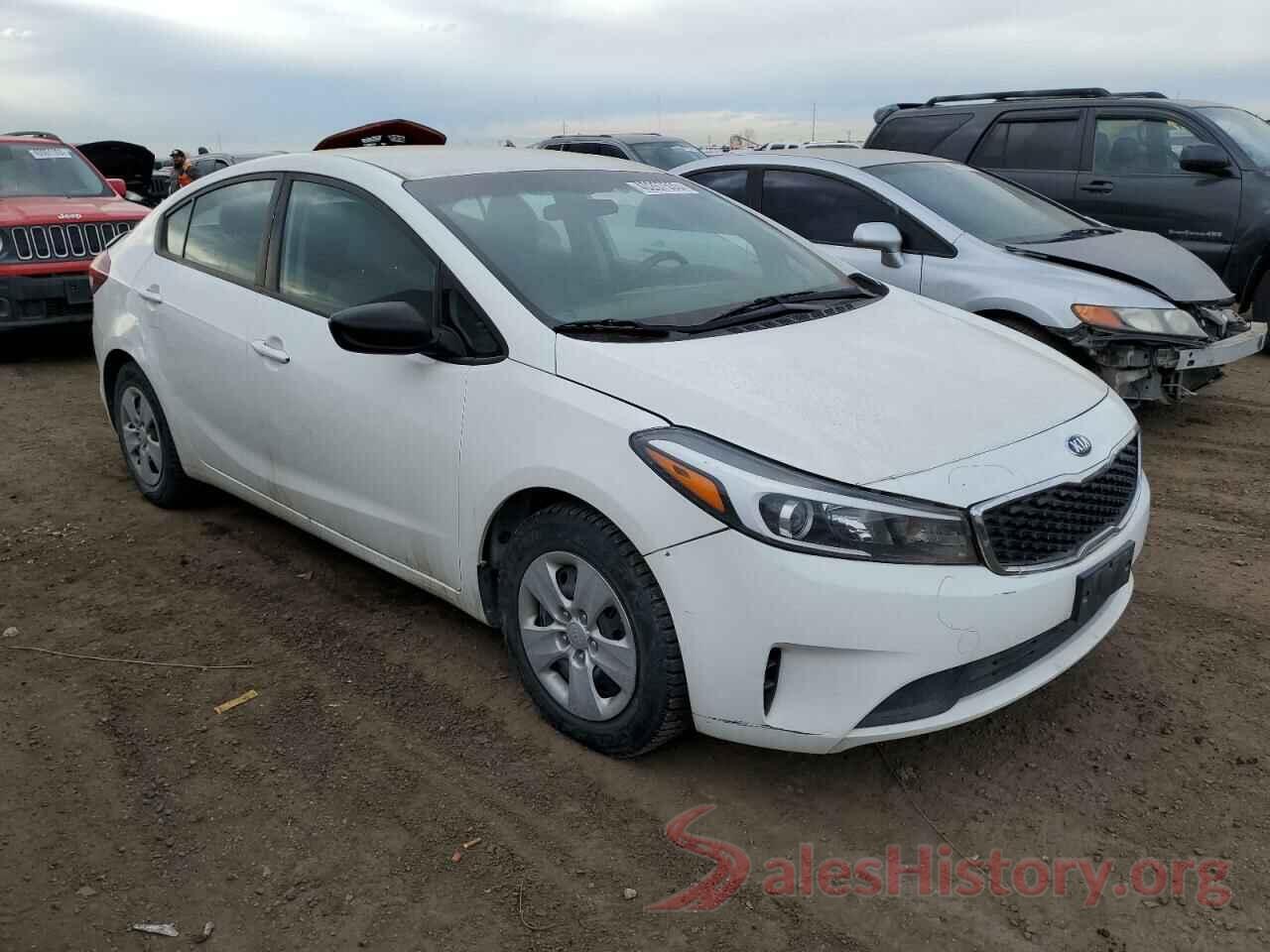 3KPFK4A77JE233406 2018 KIA FORTE