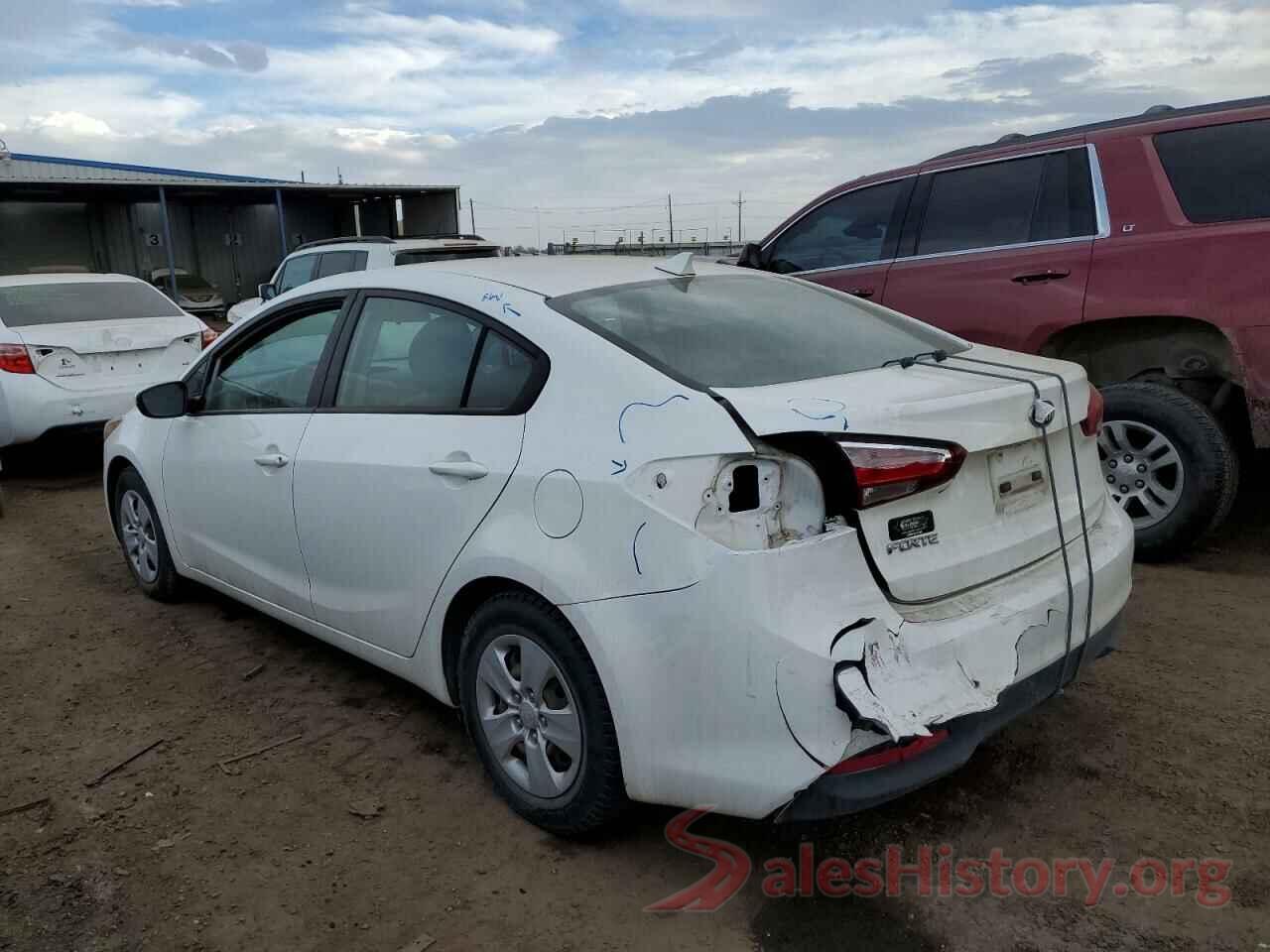 3KPFK4A77JE233406 2018 KIA FORTE