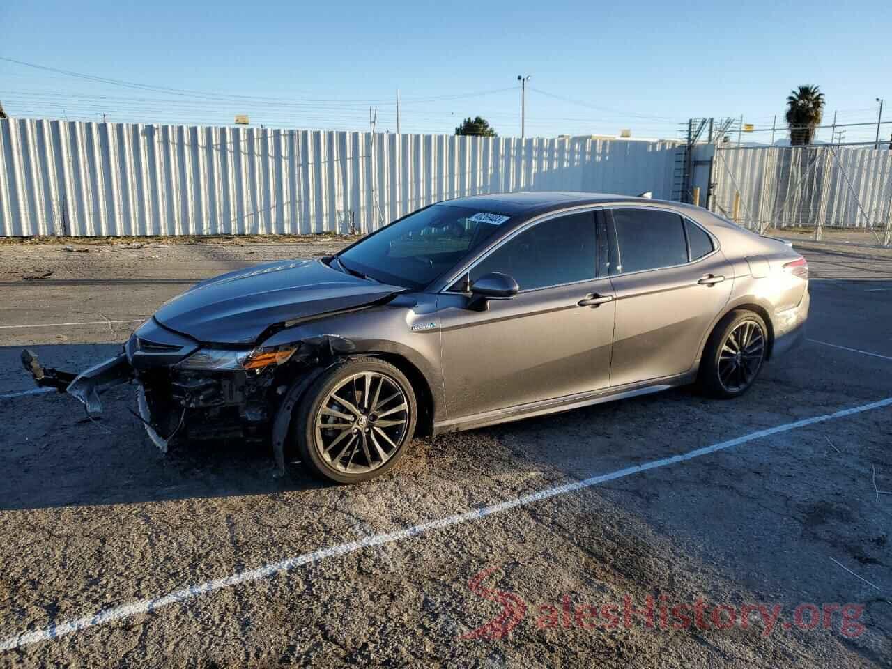 4T1K31AK9MU551138 2021 TOYOTA CAMRY