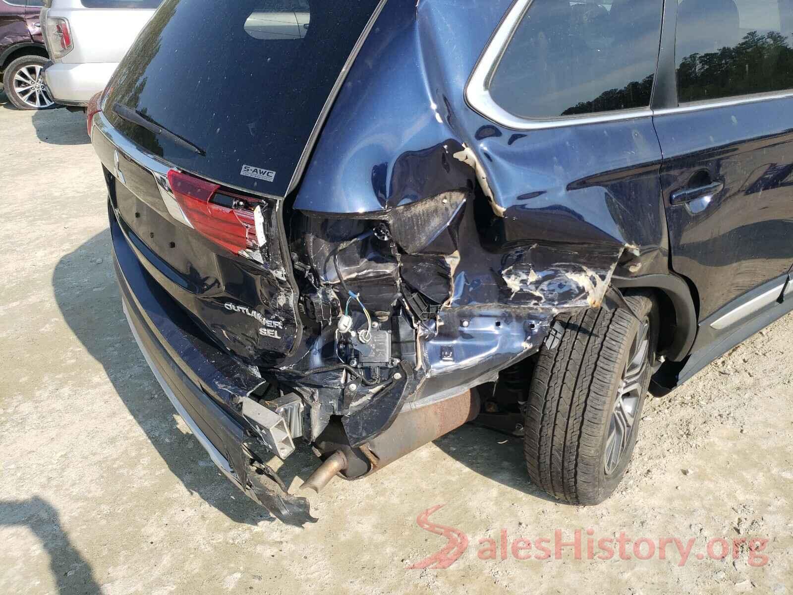 JA4AZ3A3XHZ028765 2017 MITSUBISHI OUTLANDER