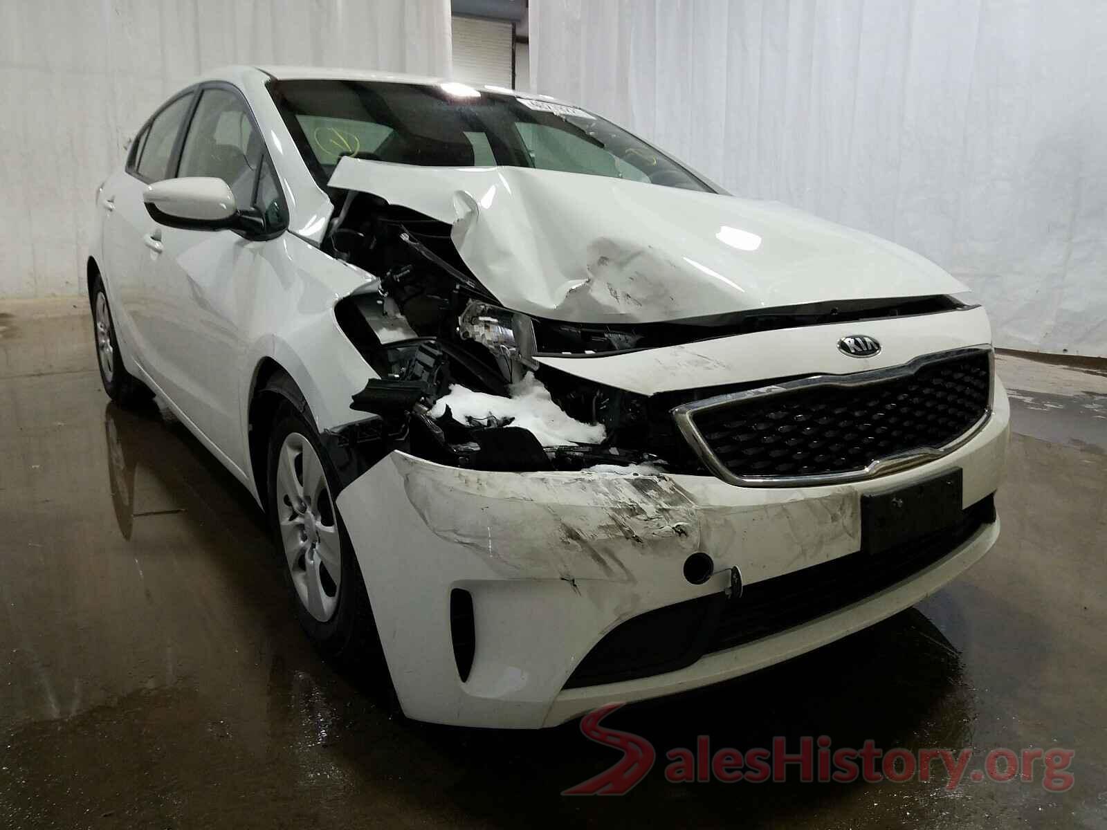 3KPFK4A74JE217700 2018 KIA FORTE