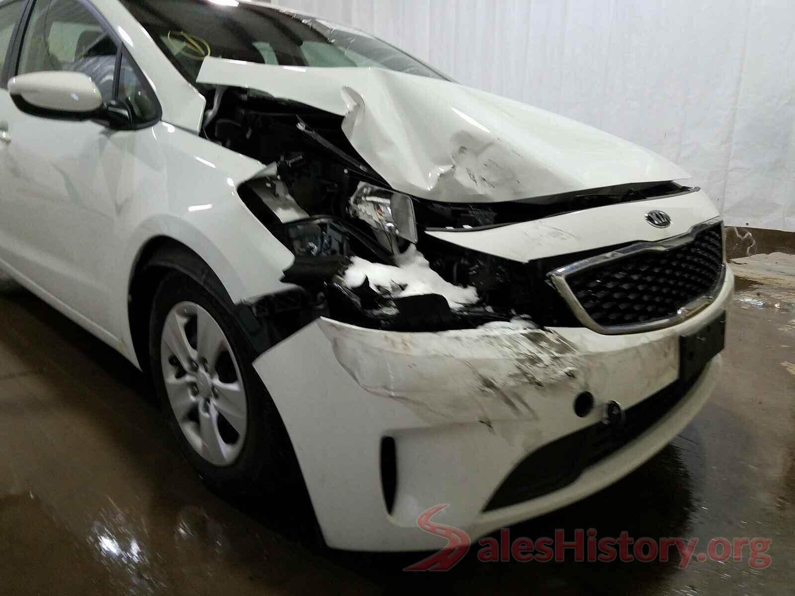 3KPFK4A74JE217700 2018 KIA FORTE