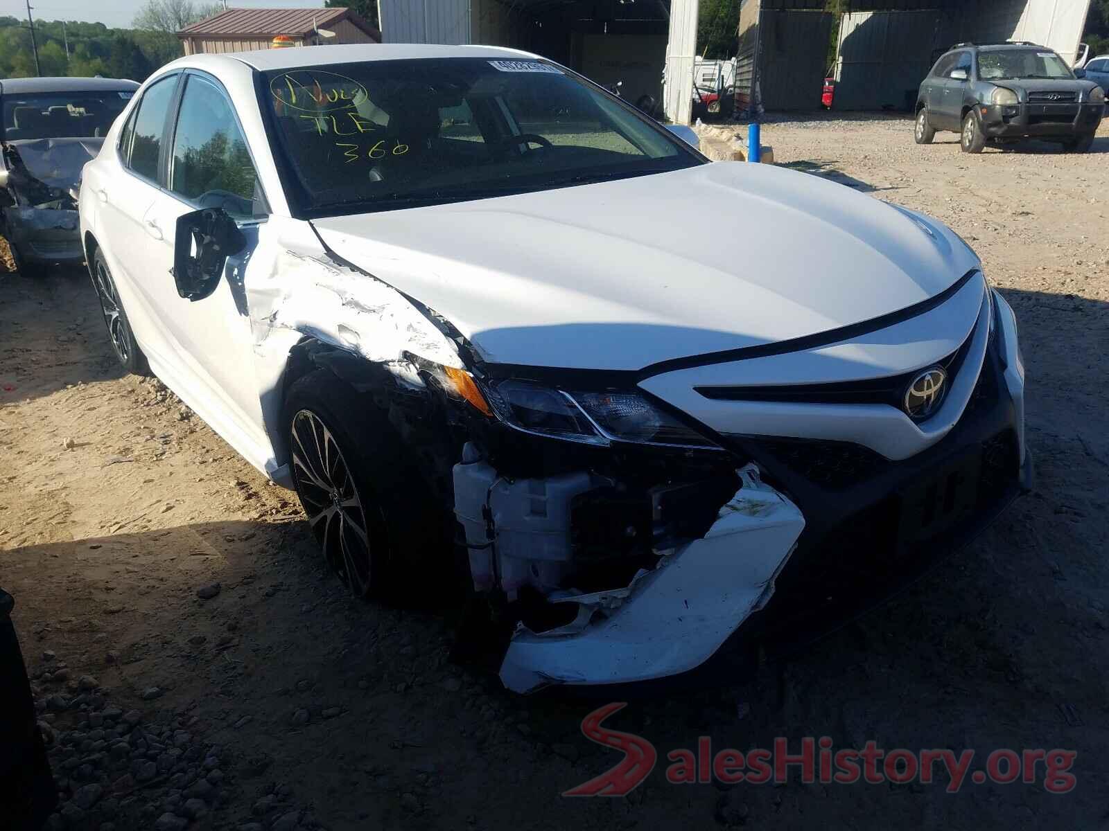 4T1B11HK1KU232261 2019 TOYOTA CAMRY