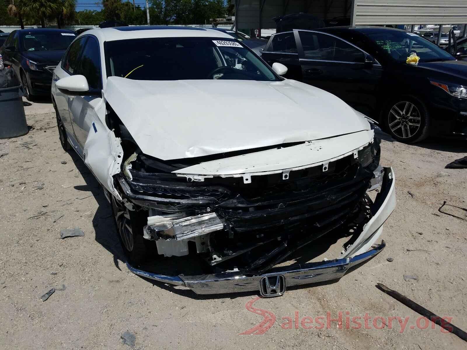 1HGCV3F95JA009540 2018 HONDA ACCORD