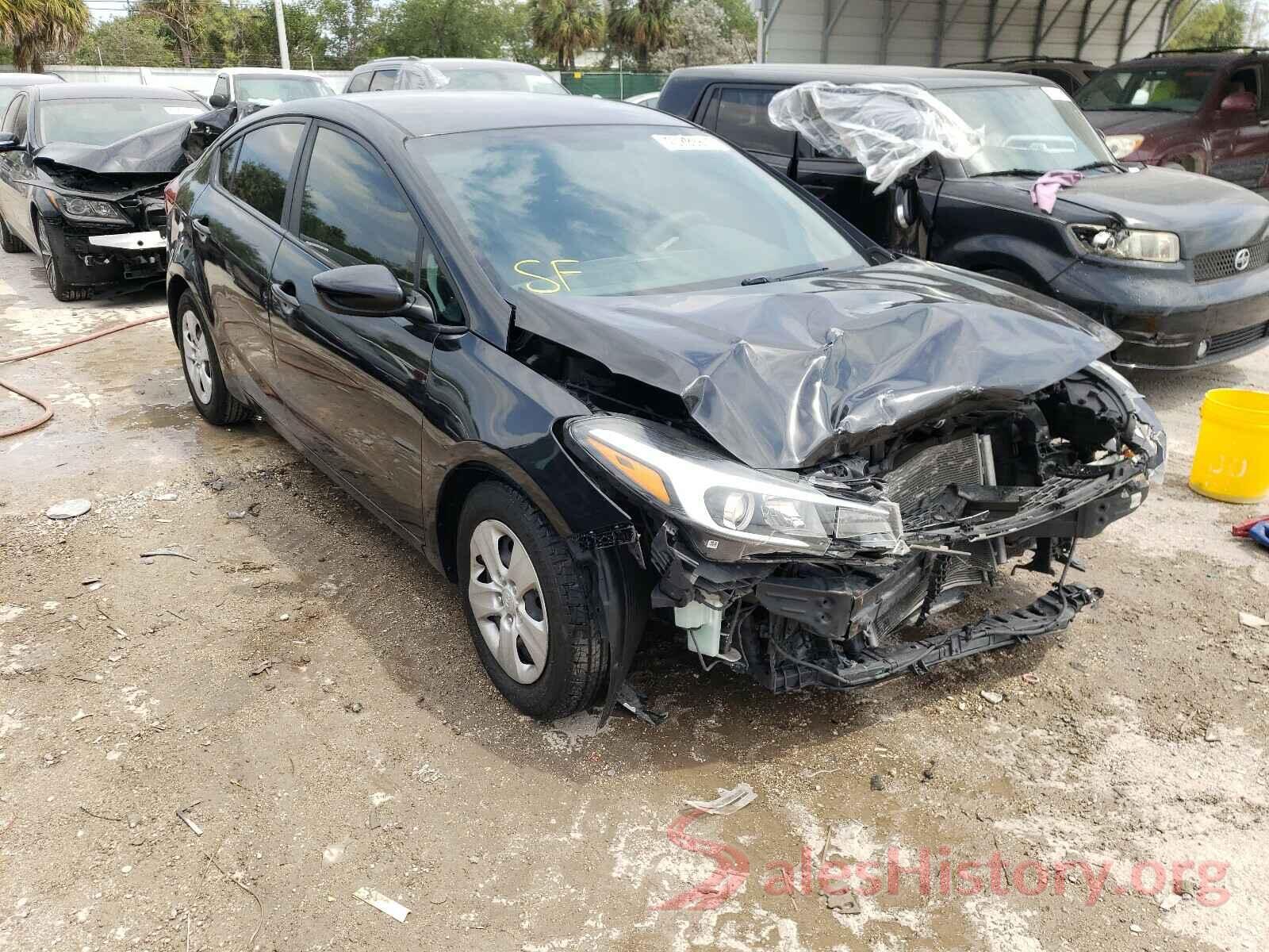 3KPFL4A79HE041668 2017 KIA FORTE