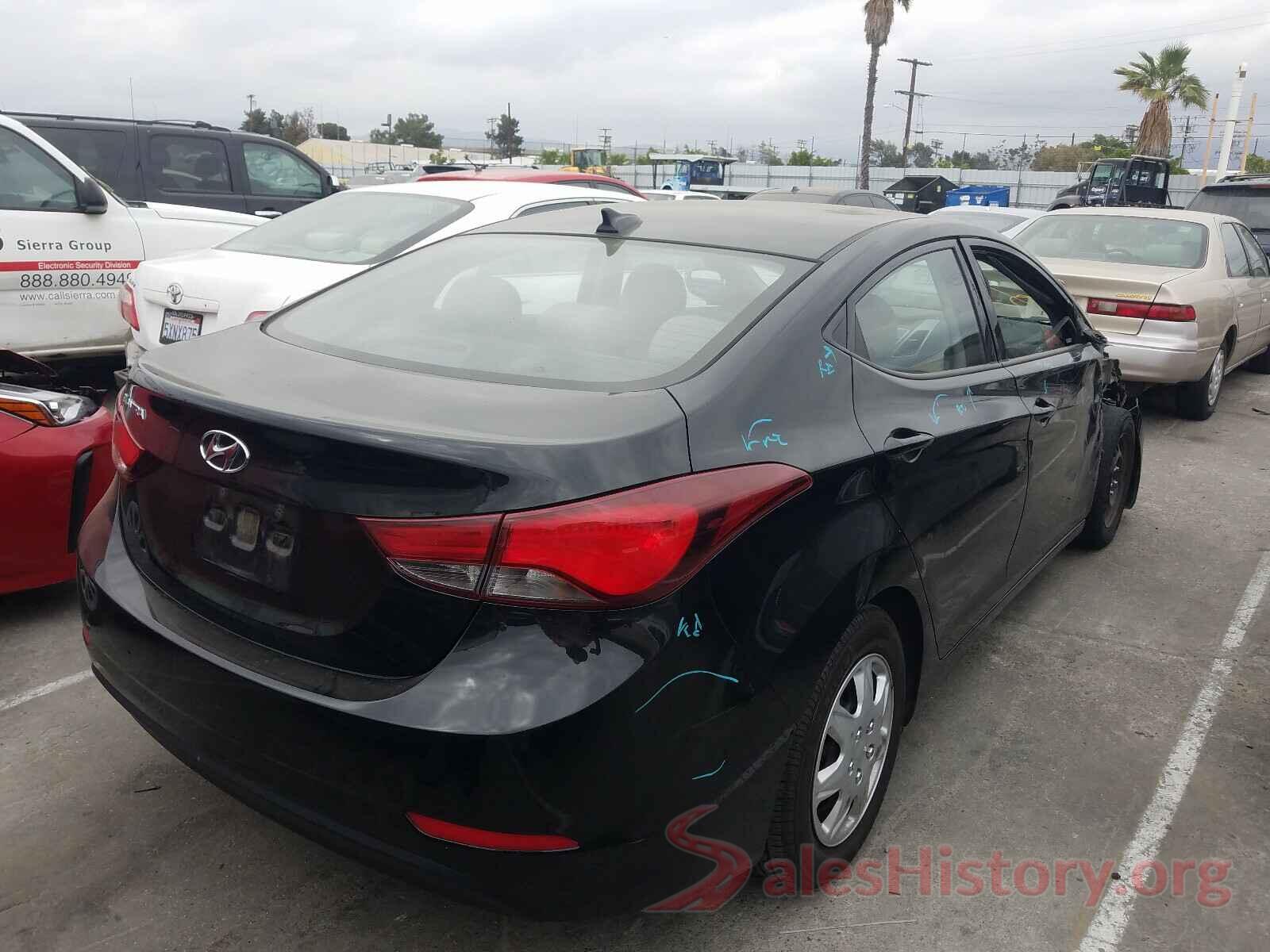 5NPDH4AE1GH676014 2016 HYUNDAI ELANTRA