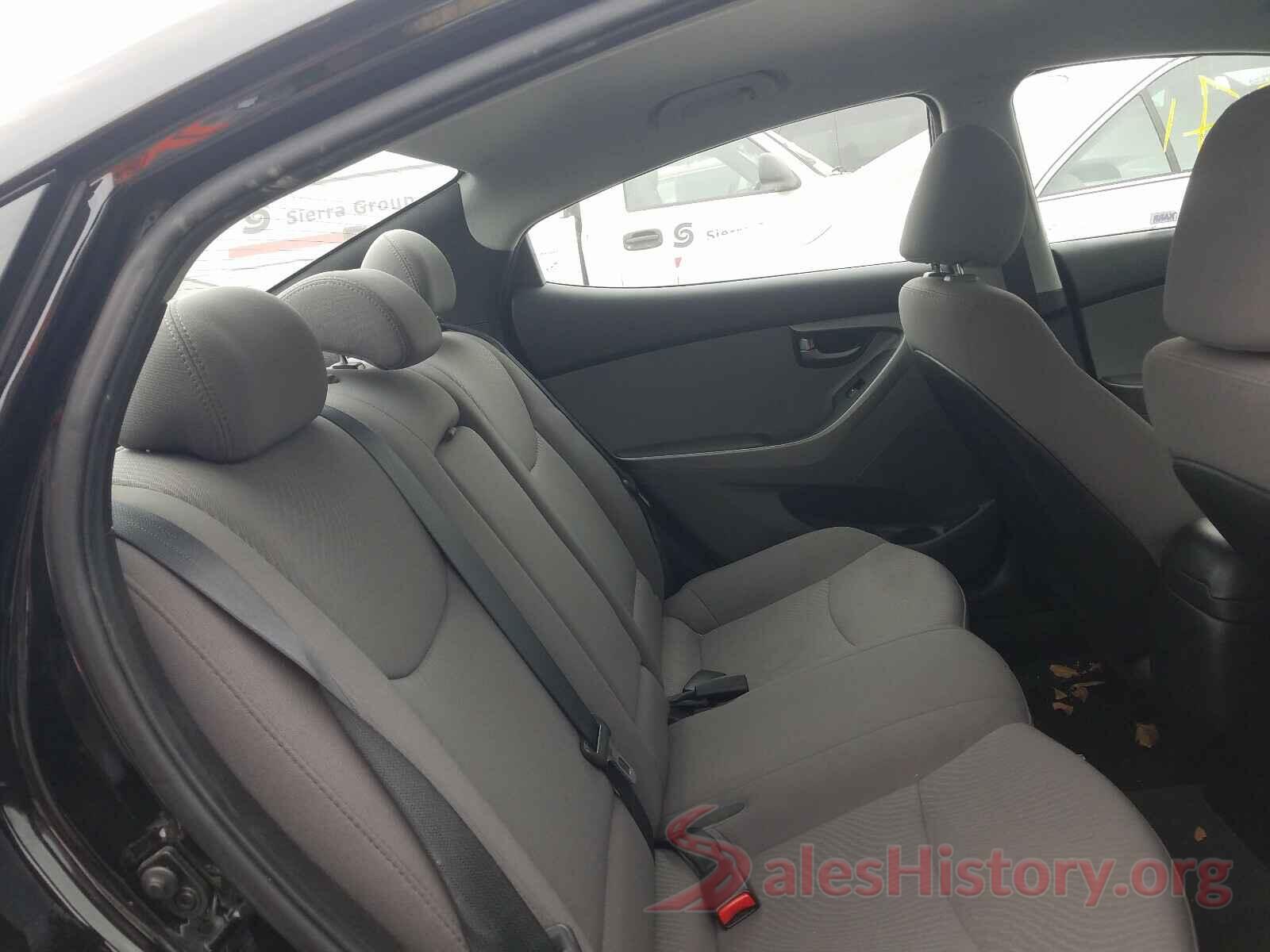 5NPDH4AE1GH676014 2016 HYUNDAI ELANTRA