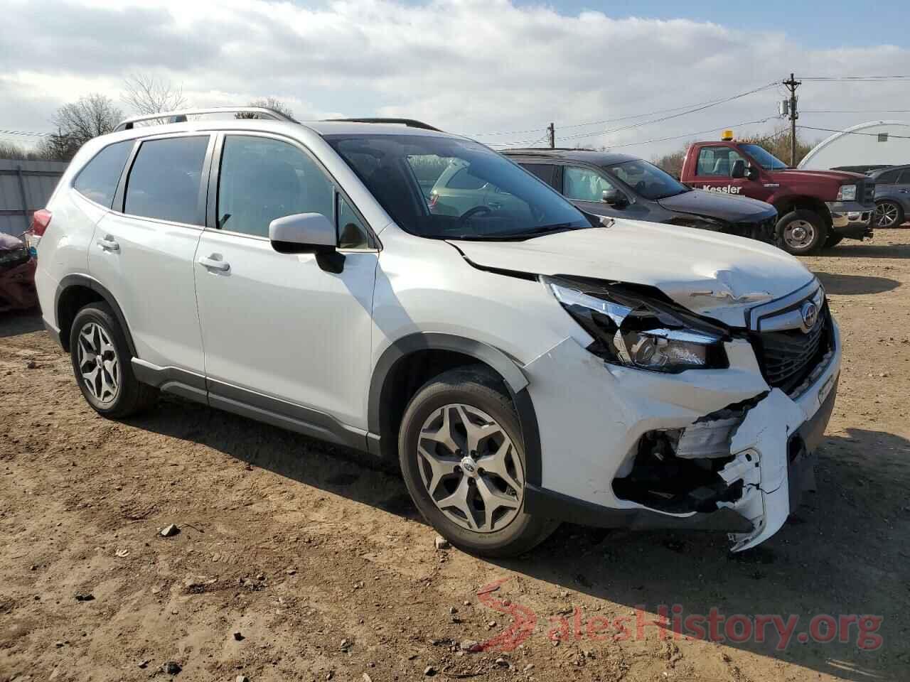 JF2SKAEC7KH552922 2019 SUBARU FORESTER