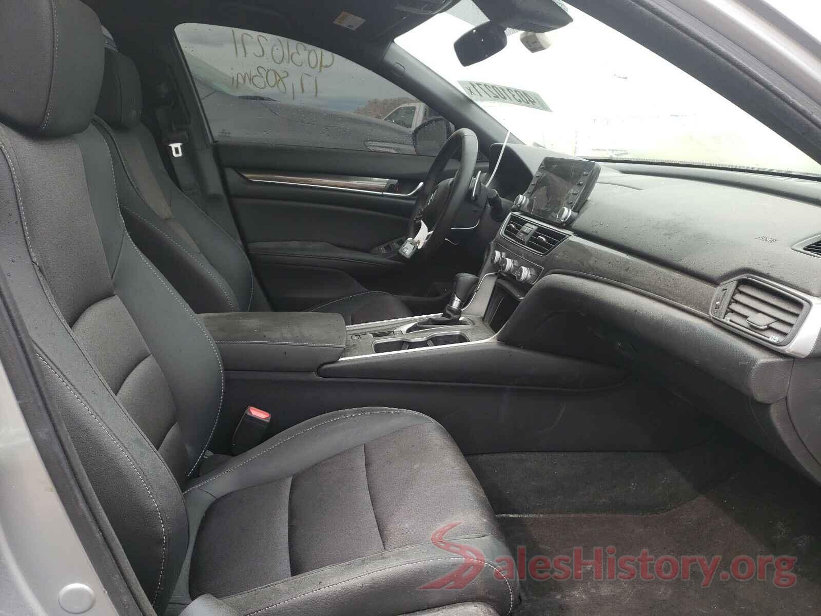 1HGCV1F33KA115745 2019 HONDA ACCORD