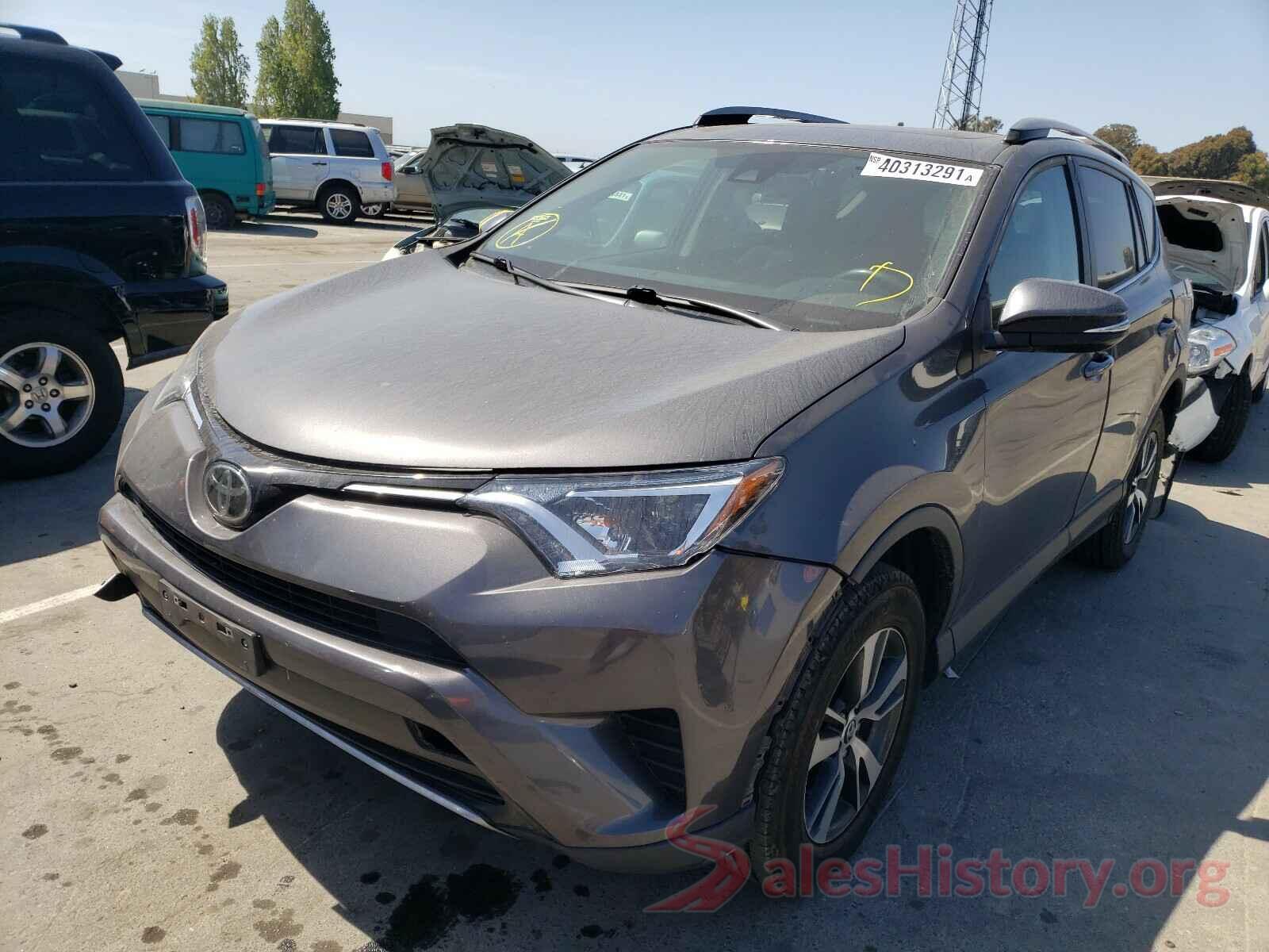 2T3RFREV4HW681589 2017 TOYOTA RAV4