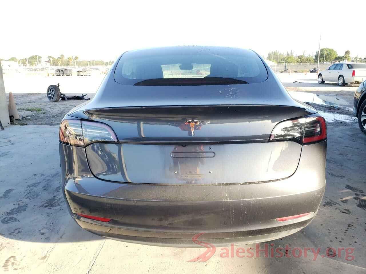 5YJ3E1EAXJF059307 2018 TESLA MODEL 3