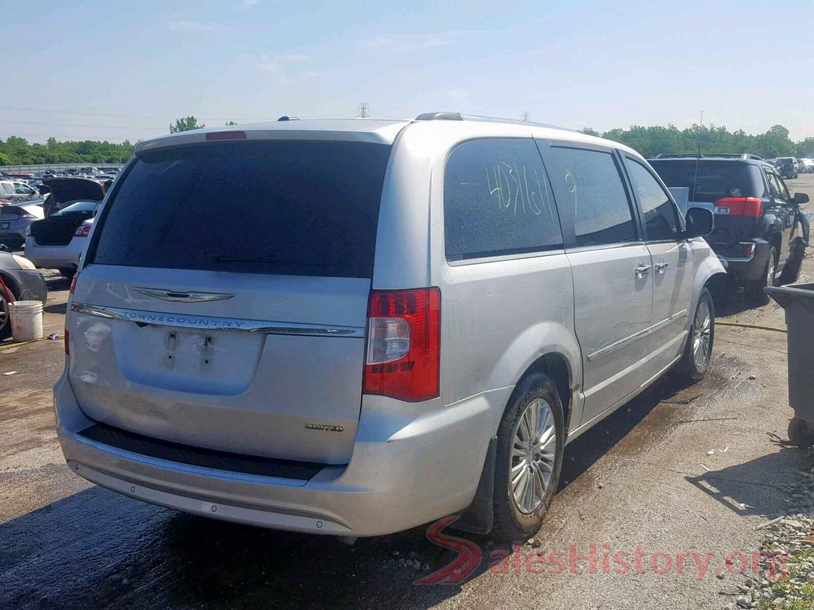 2A4RR6DGXBR780132 2011 CHRYSLER TOWN & COU