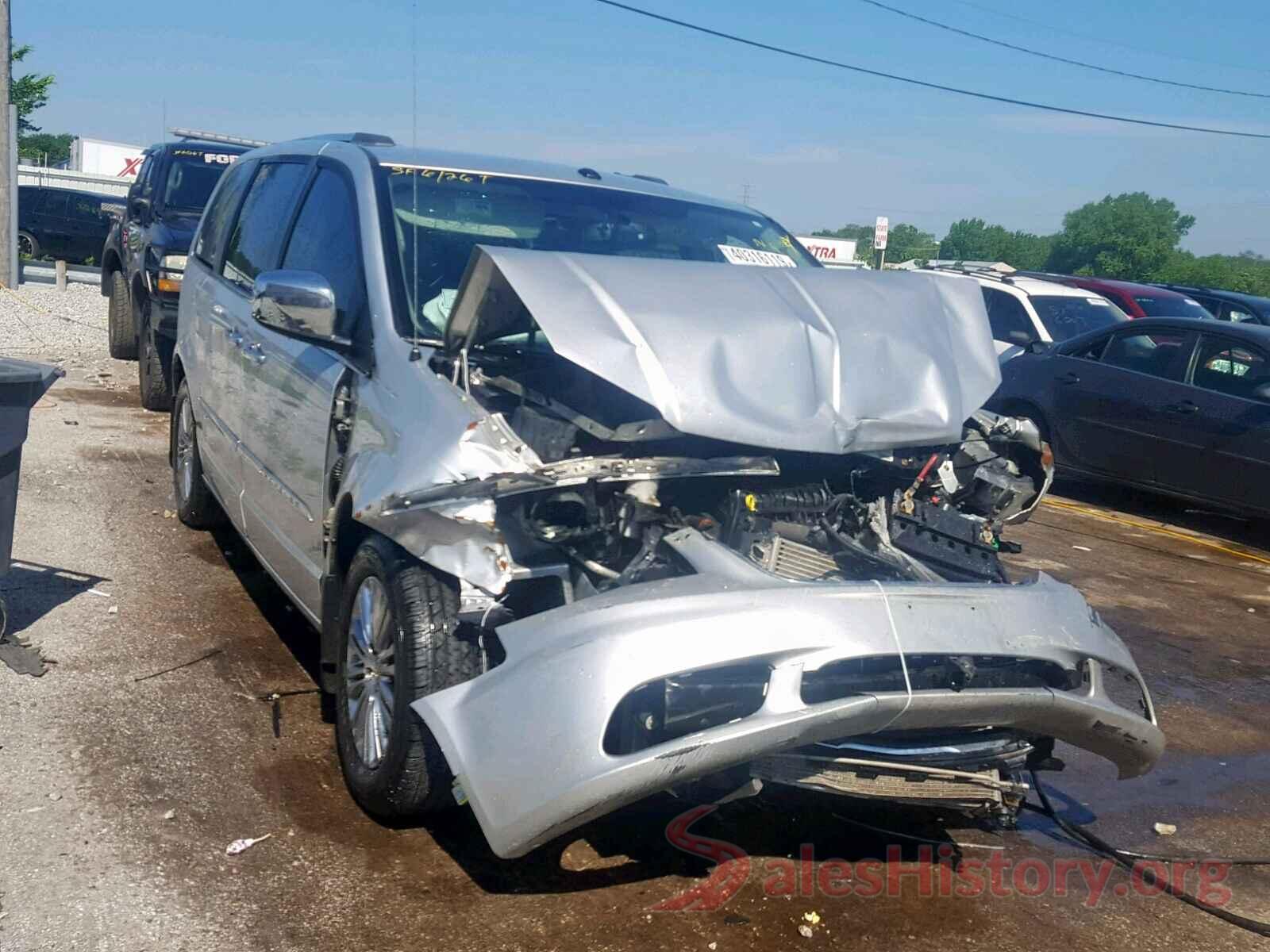 2A4RR6DGXBR780132 2011 CHRYSLER TOWN & COU