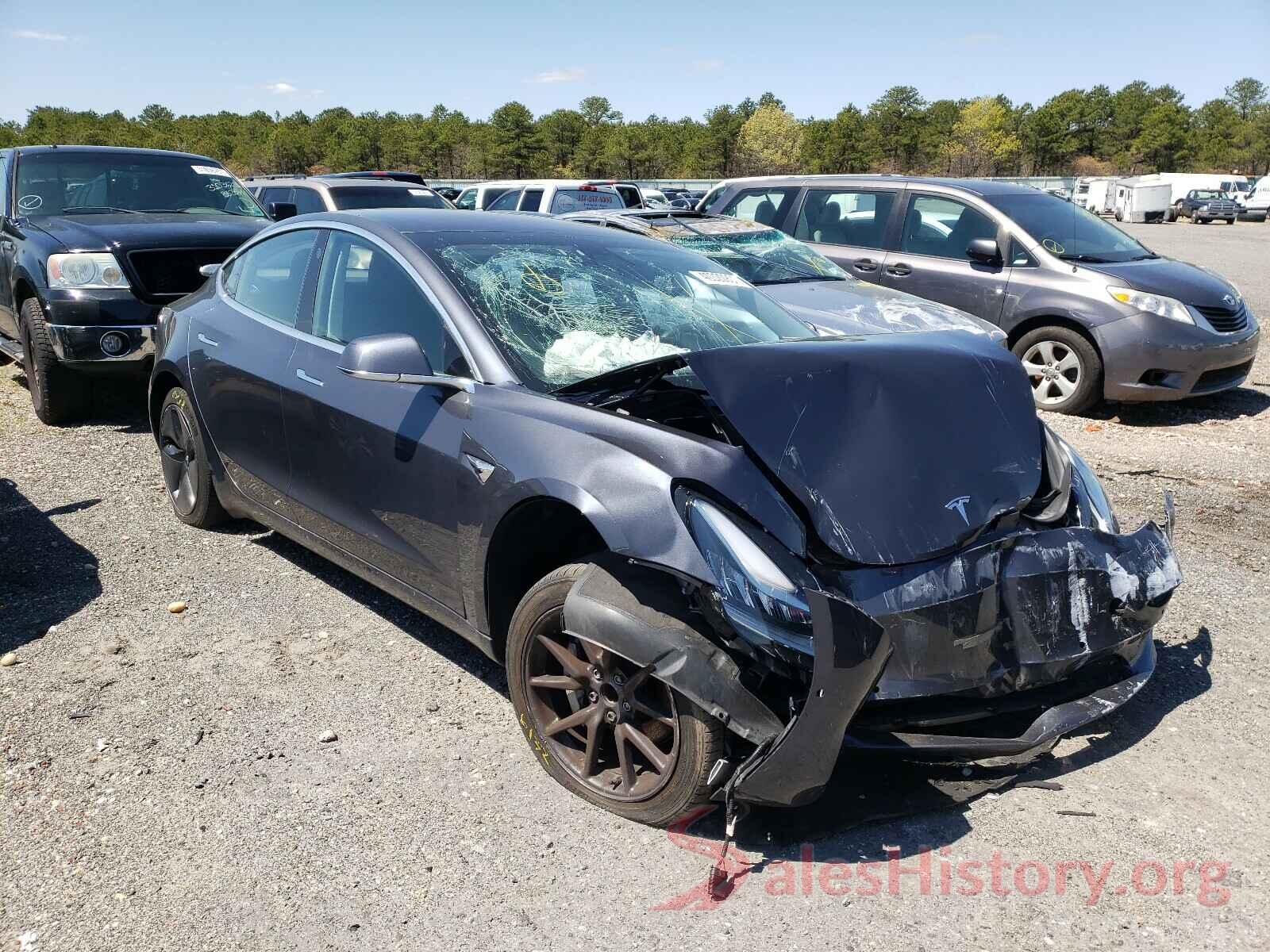 5YJ3E1EA7JF026622 2018 TESLA MODEL 3