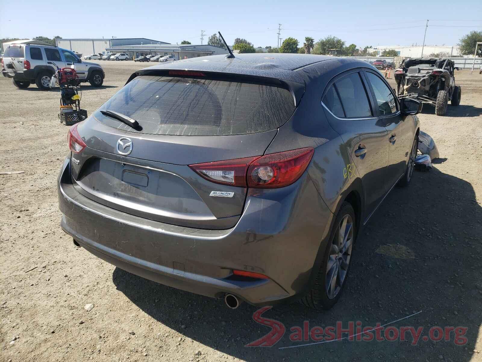 3MZBN1L33JM233419 2018 MAZDA 3