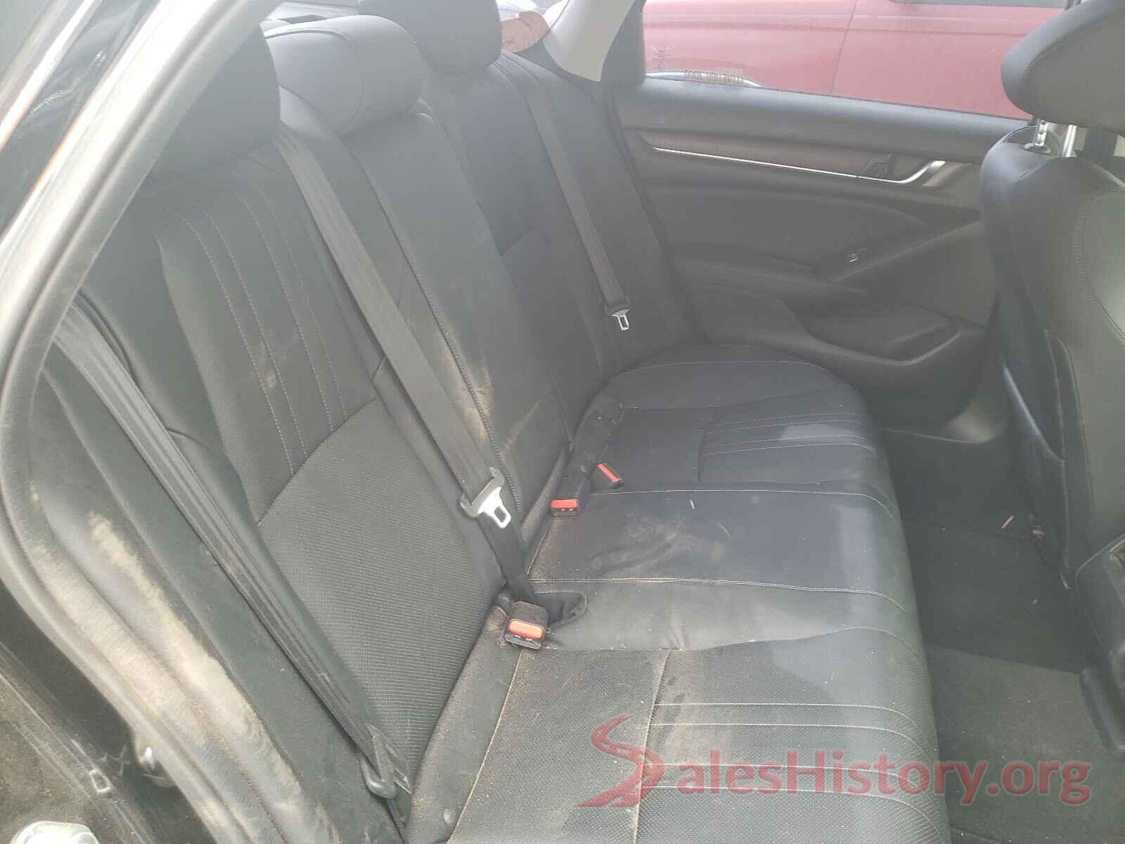 1HGCV2F50JA032960 2018 HONDA ACCORD