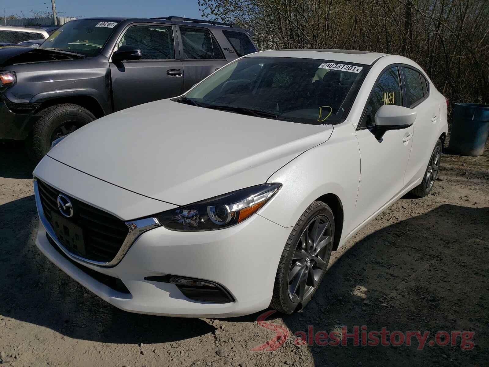 3MZBN1V33JM190570 2018 MAZDA 3