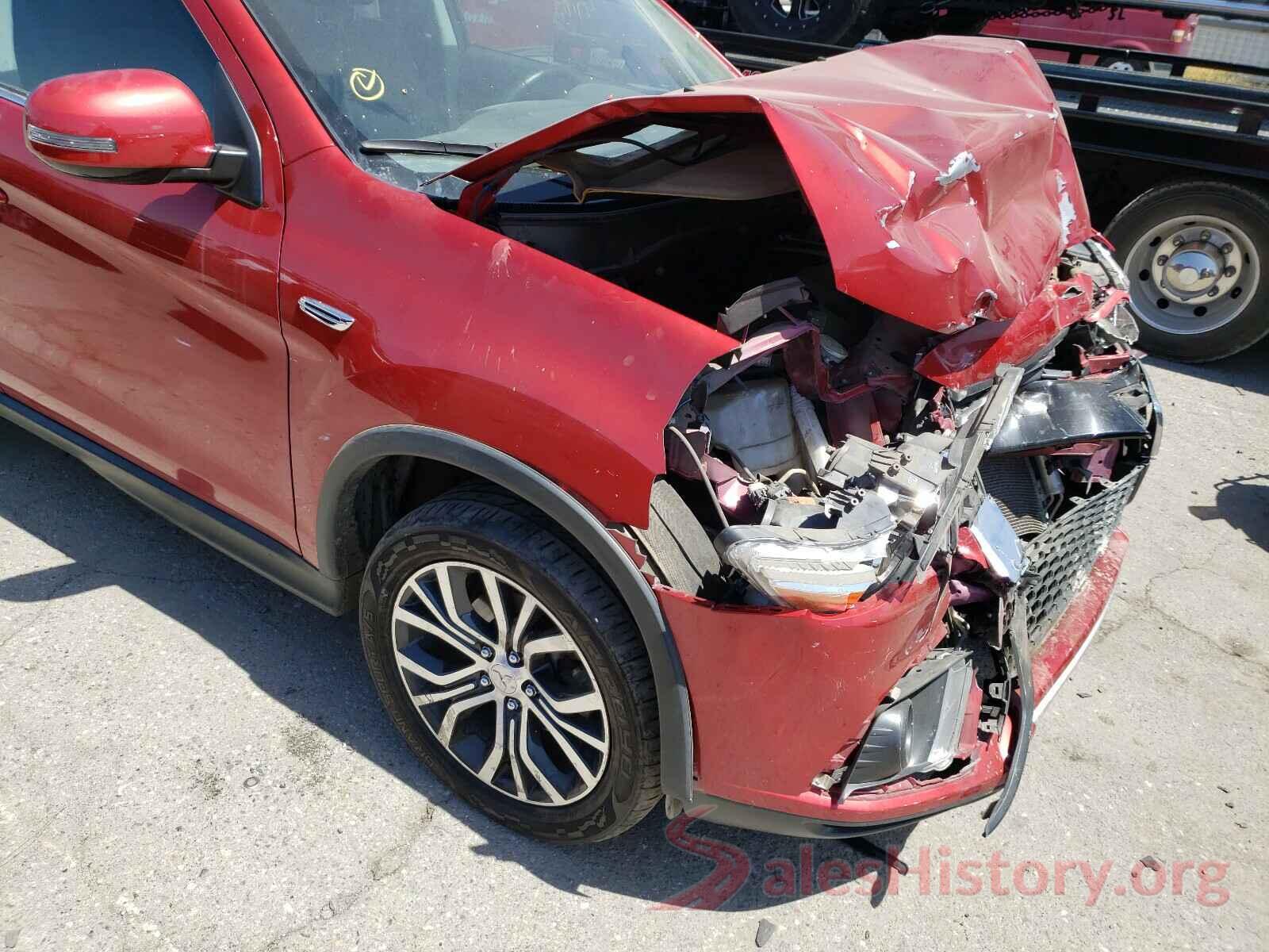 JA4AR4AW4JU000611 2018 MITSUBISHI OUTLANDER