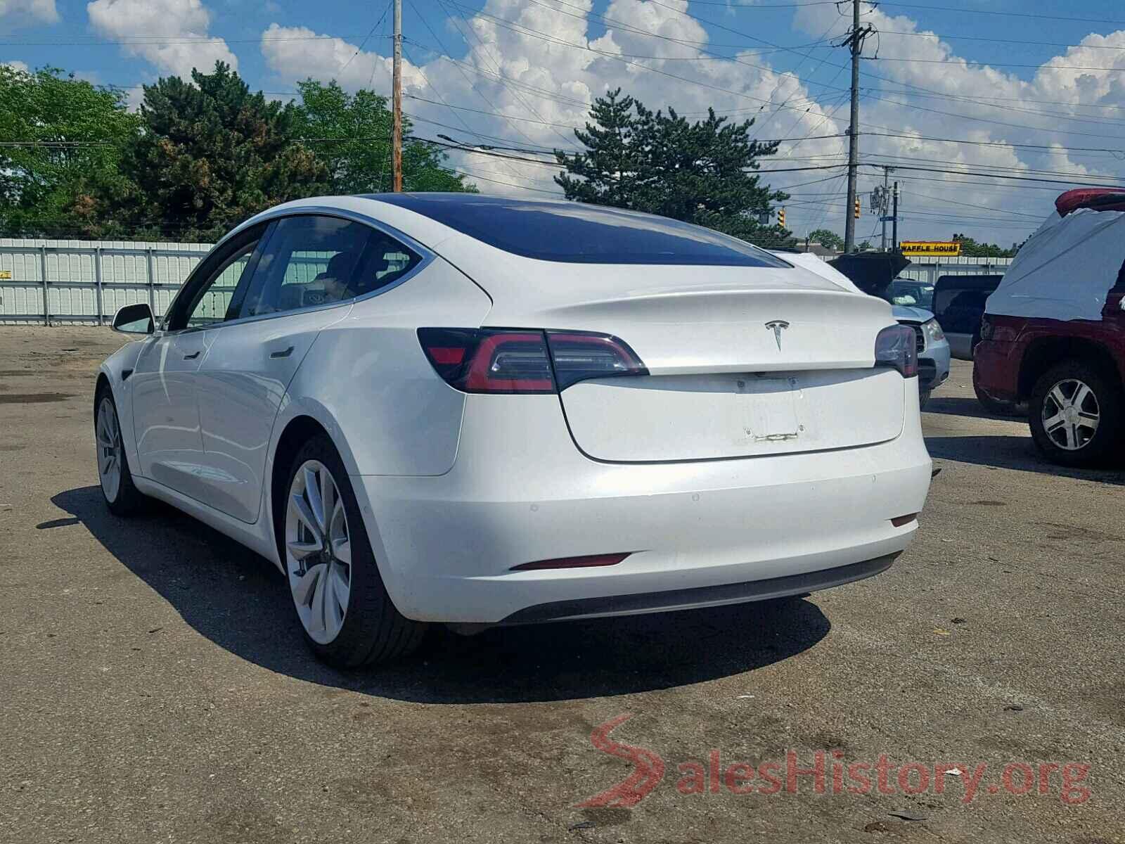 5YJ3E1EA7JF025115 2018 TESLA MODEL 3