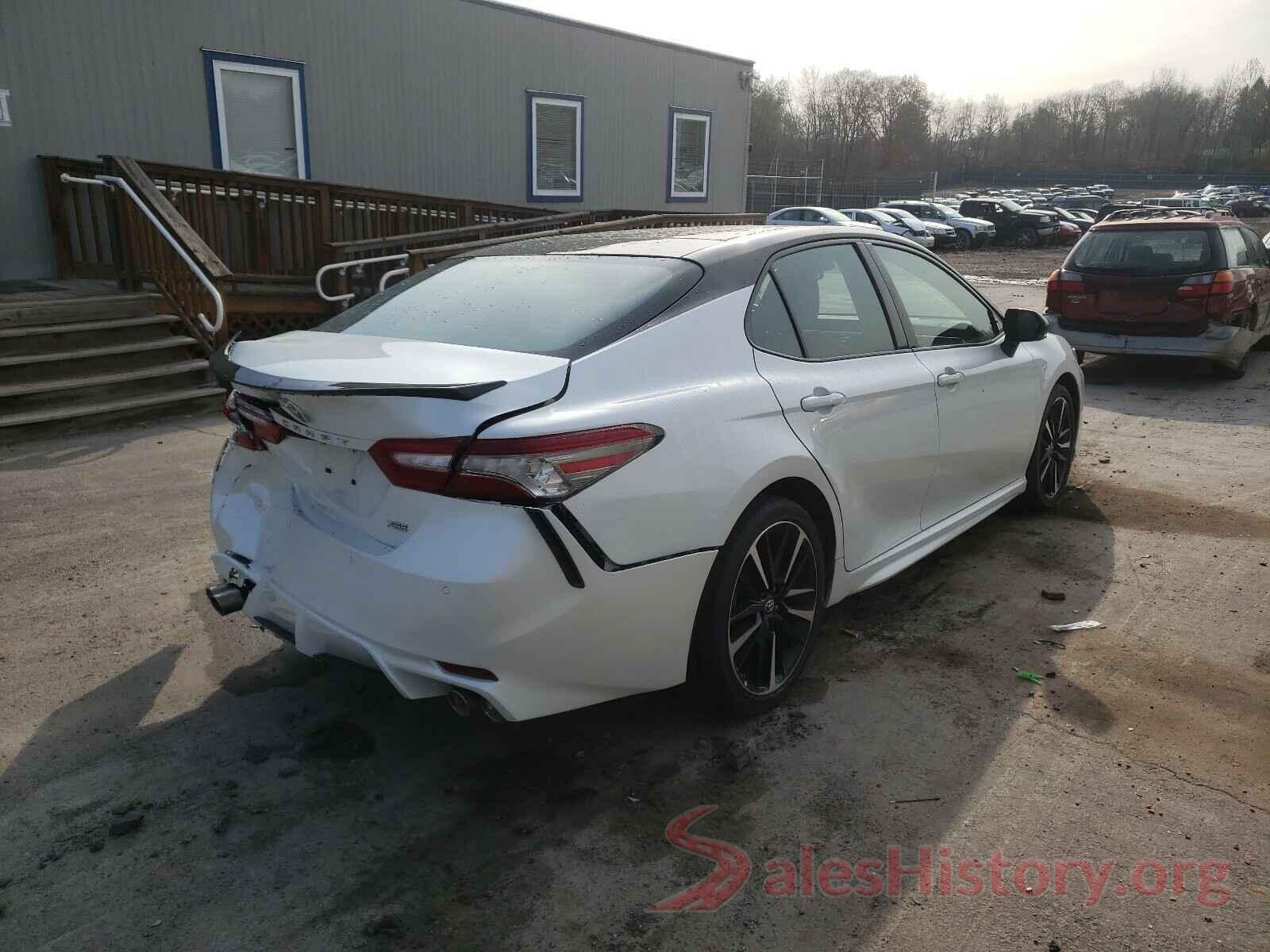 4T1B61HK7JU048653 2018 TOYOTA CAMRY