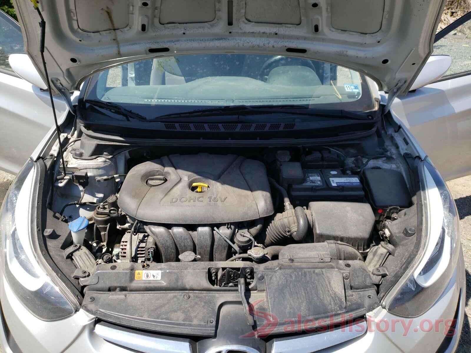 5NPDH4AE8GH779754 2016 HYUNDAI ELANTRA