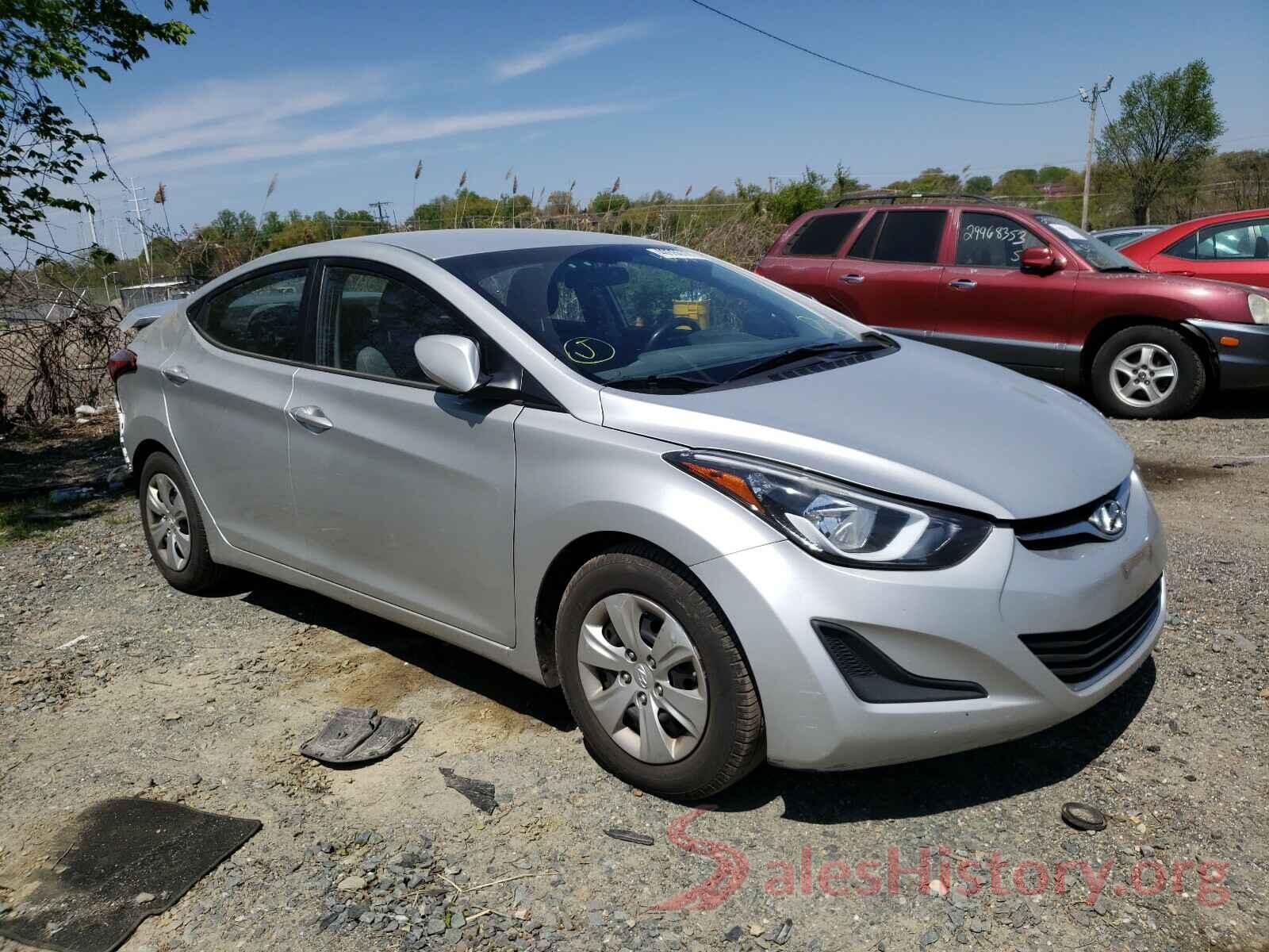 5NPDH4AE8GH779754 2016 HYUNDAI ELANTRA