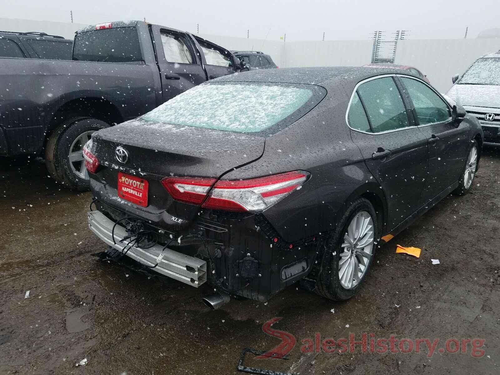 4T1B11HK1JU501650 2018 TOYOTA CAMRY