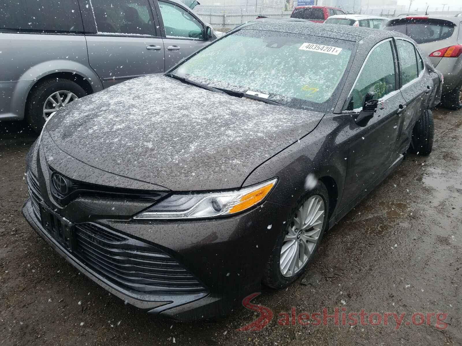 4T1B11HK1JU501650 2018 TOYOTA CAMRY