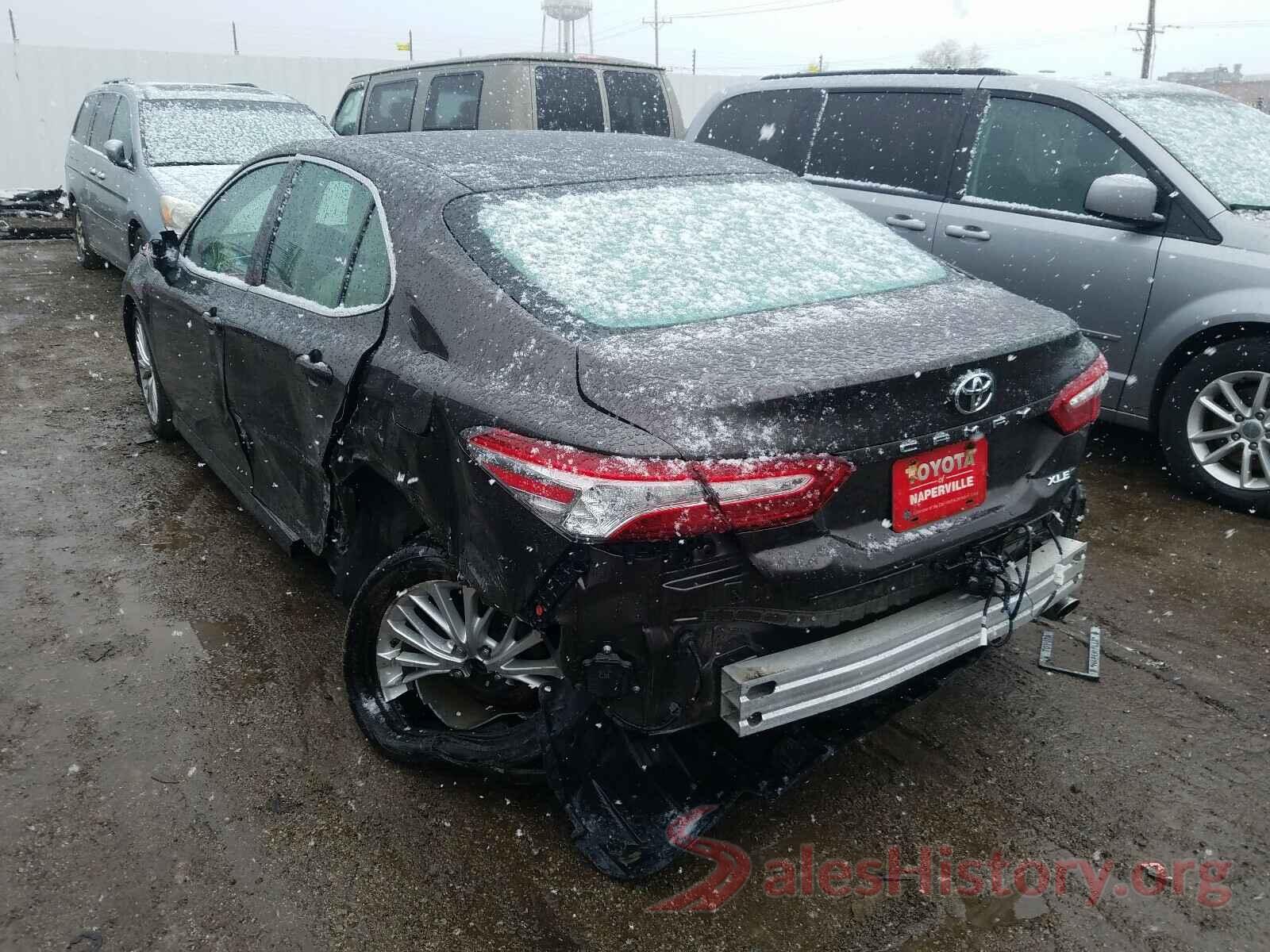 4T1B11HK1JU501650 2018 TOYOTA CAMRY