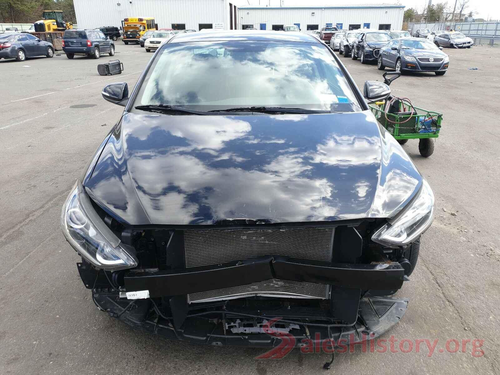 5NPD84LFXJH346417 2018 HYUNDAI ELANTRA