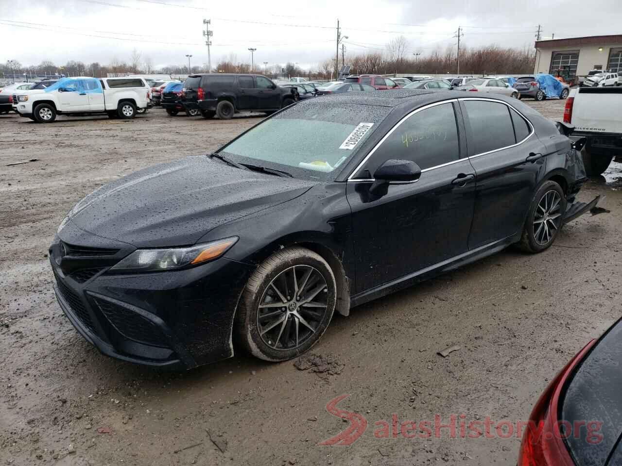 4T1T11BK4NU070174 2022 TOYOTA CAMRY