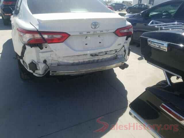 4T1B11HK9JU065338 2018 TOYOTA CAMRY