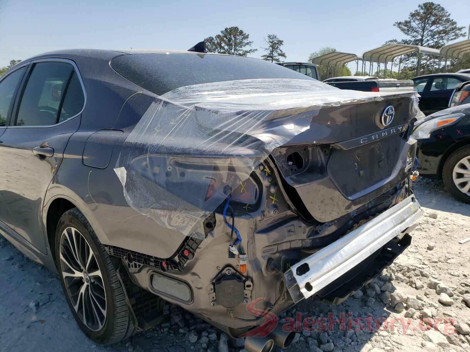 4T1B21HK6JU505027 2018 TOYOTA CAMRY