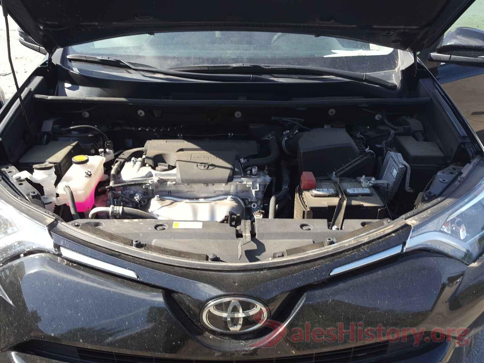 2T3WFREV1JW486798 2018 TOYOTA RAV4