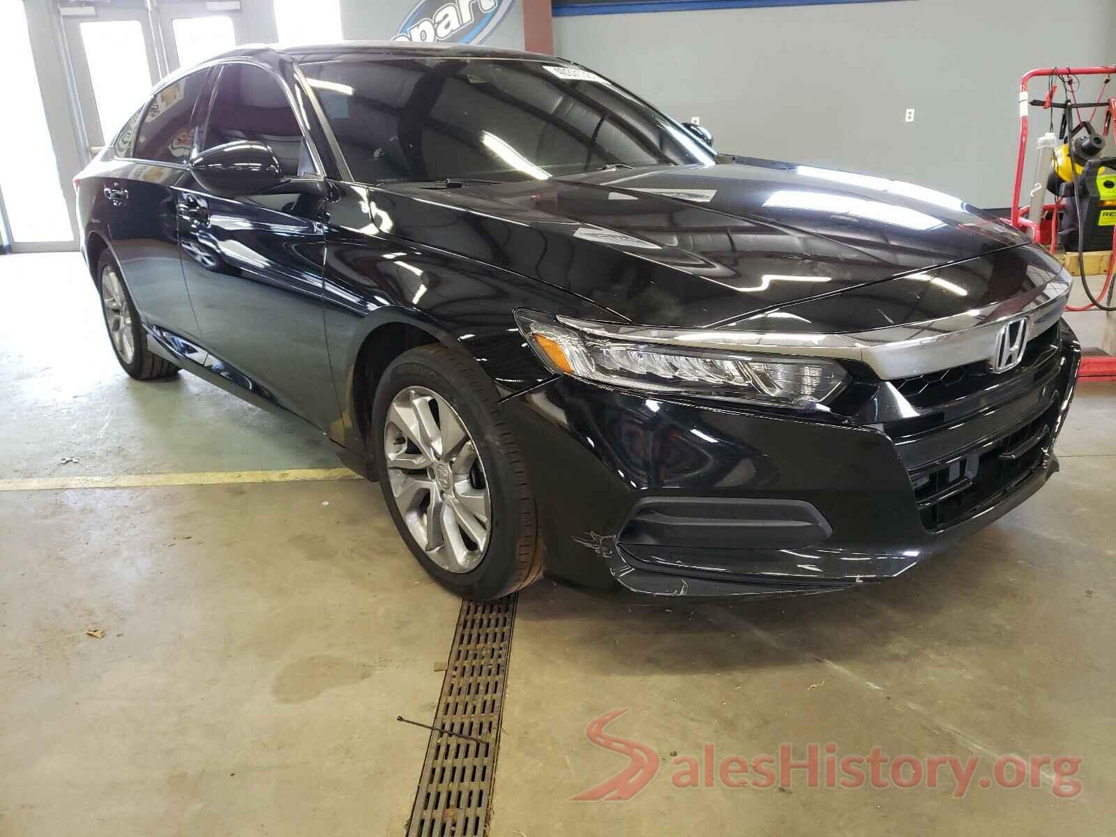 1HGCV1F14KA163902 2019 HONDA ACCORD