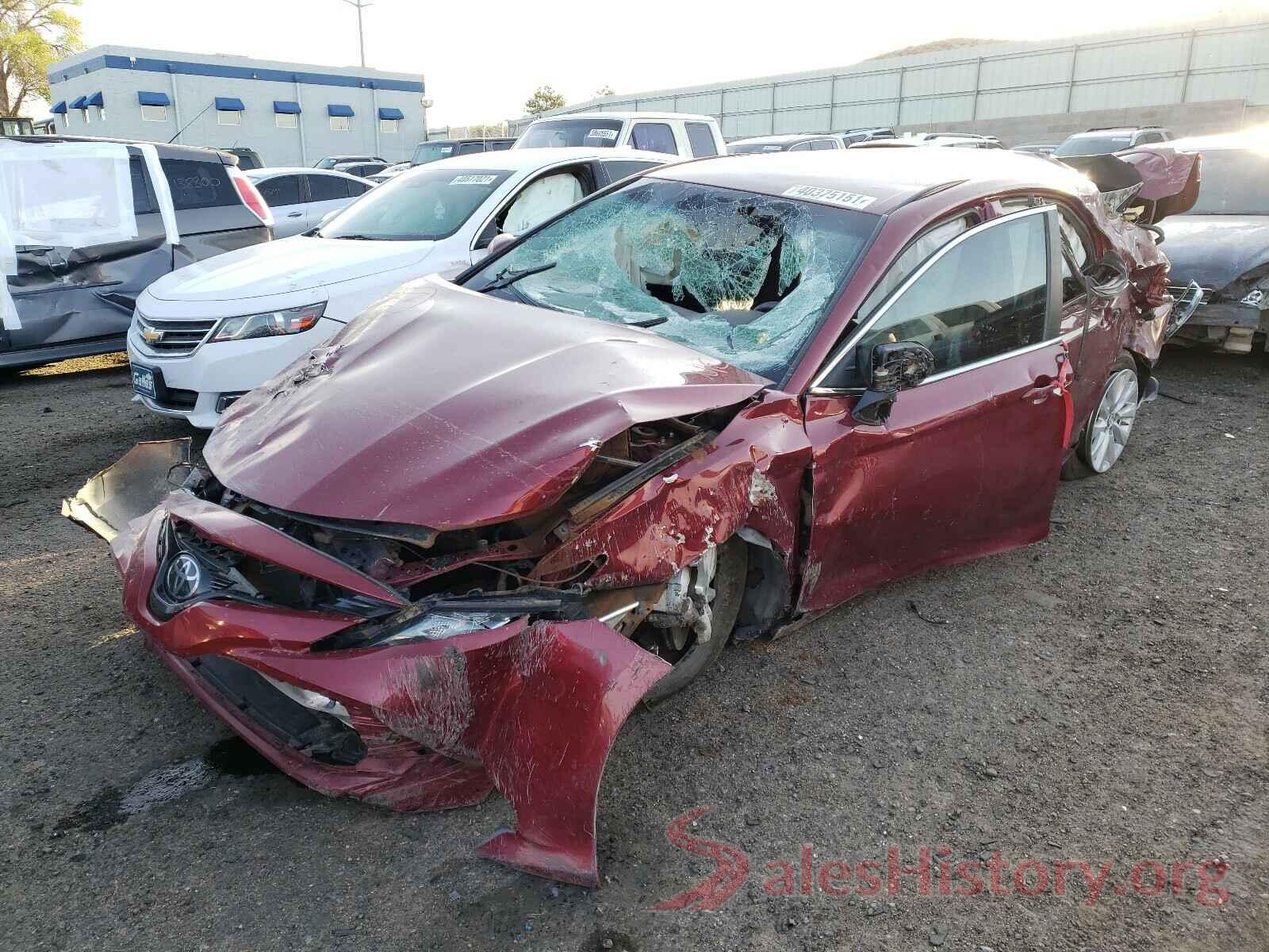 4T1B11HK8JU553101 2018 TOYOTA CAMRY