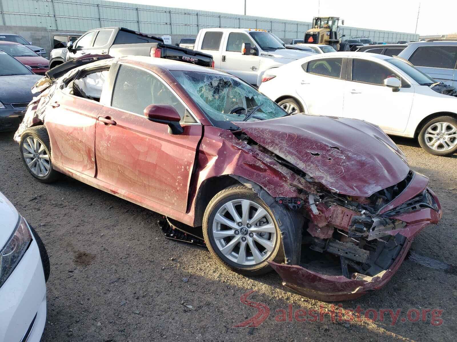 4T1B11HK8JU553101 2018 TOYOTA CAMRY