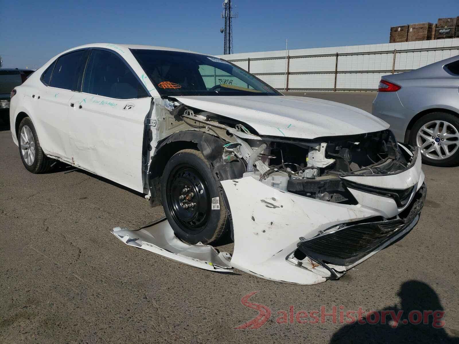 4T1B11HK5JU125440 2018 TOYOTA CAMRY