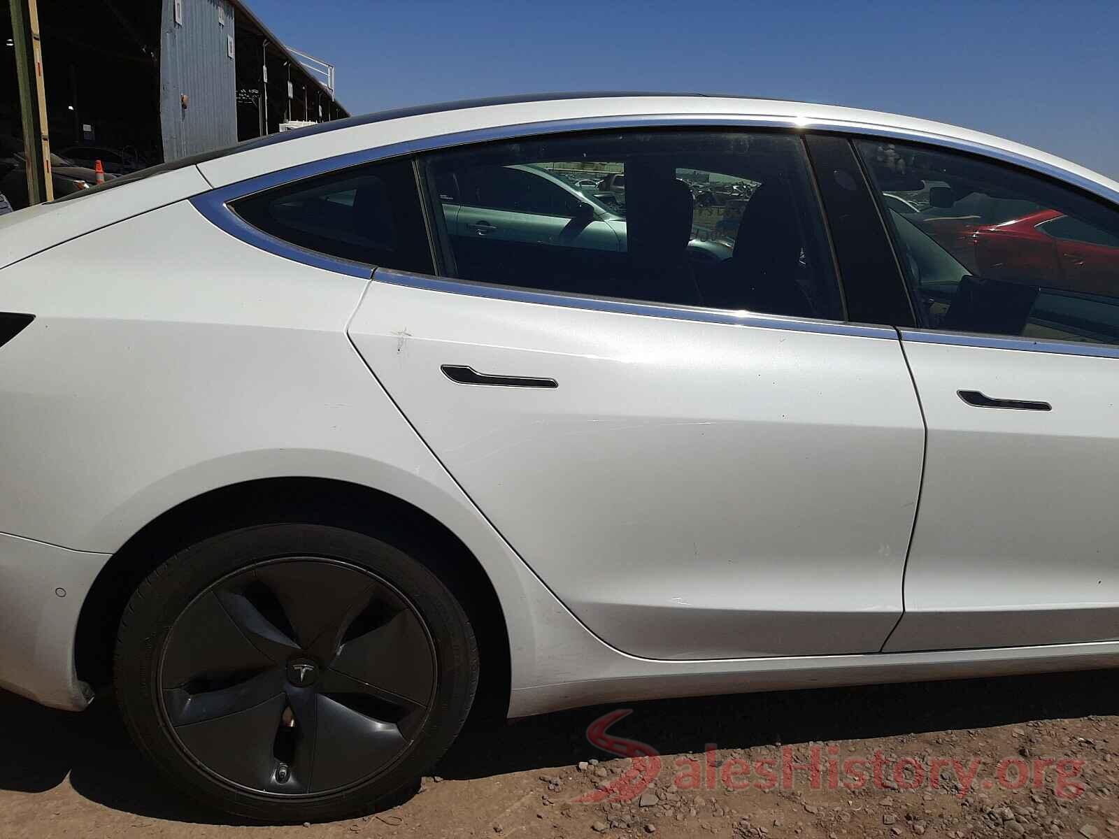 5YJ3E1EA1KF401695 2019 TESLA MODEL 3