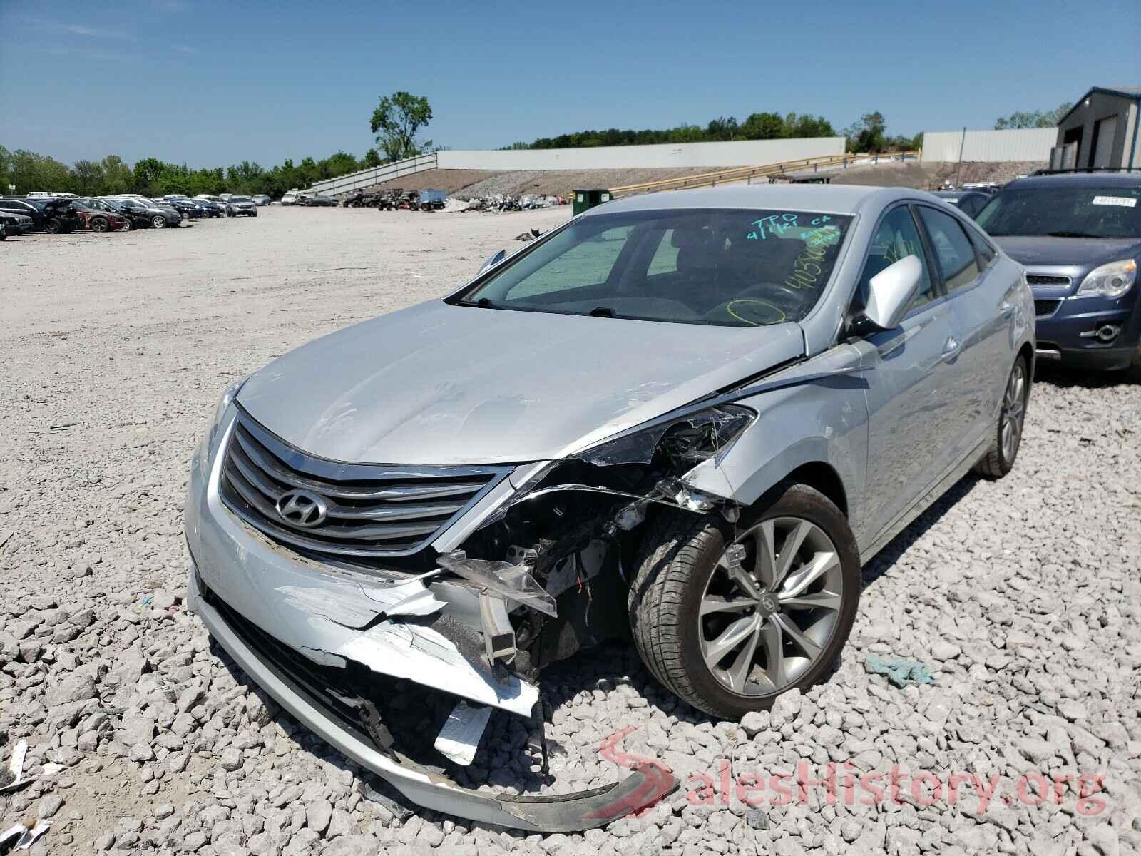 KMHFG4JG6HA587864 2017 HYUNDAI AZERA