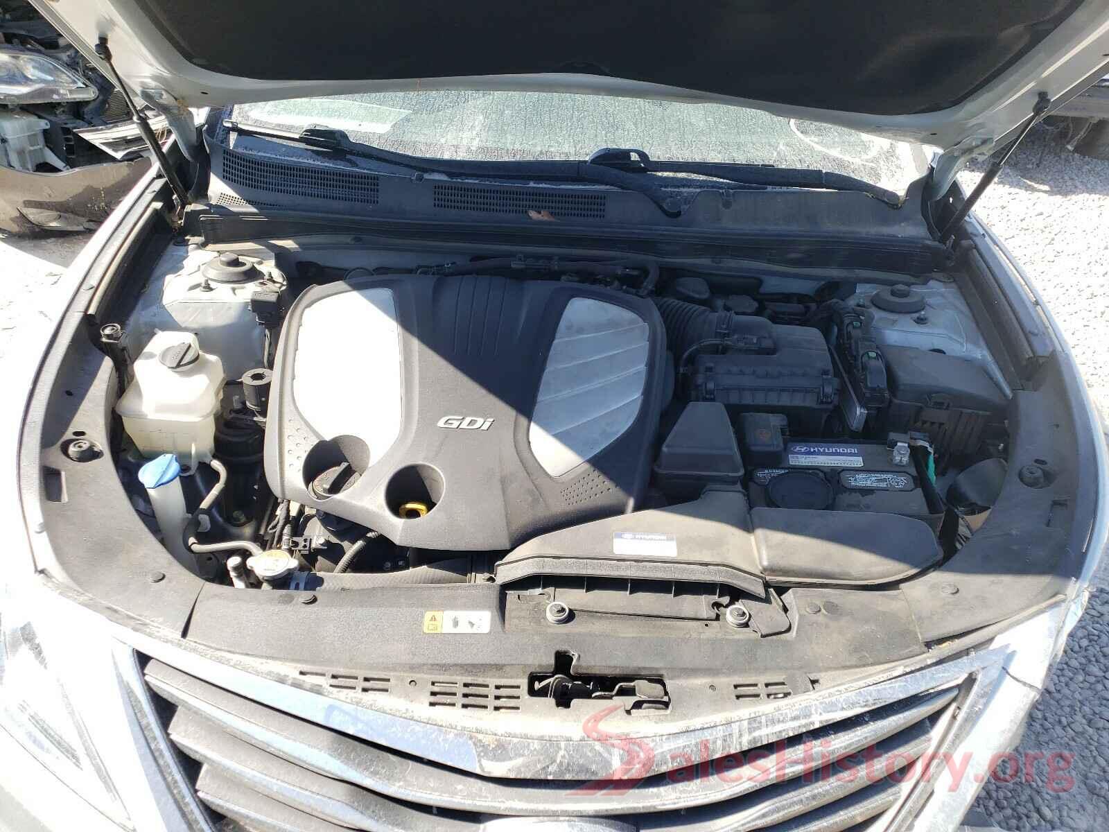 KMHFG4JG6HA587864 2017 HYUNDAI AZERA