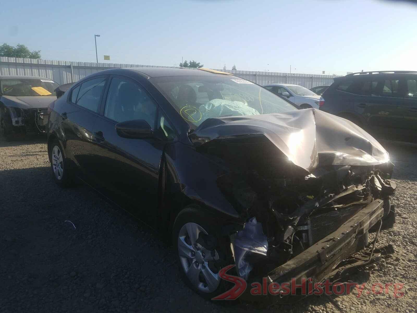 3KPFK4A7XJE169359 2018 KIA FORTE