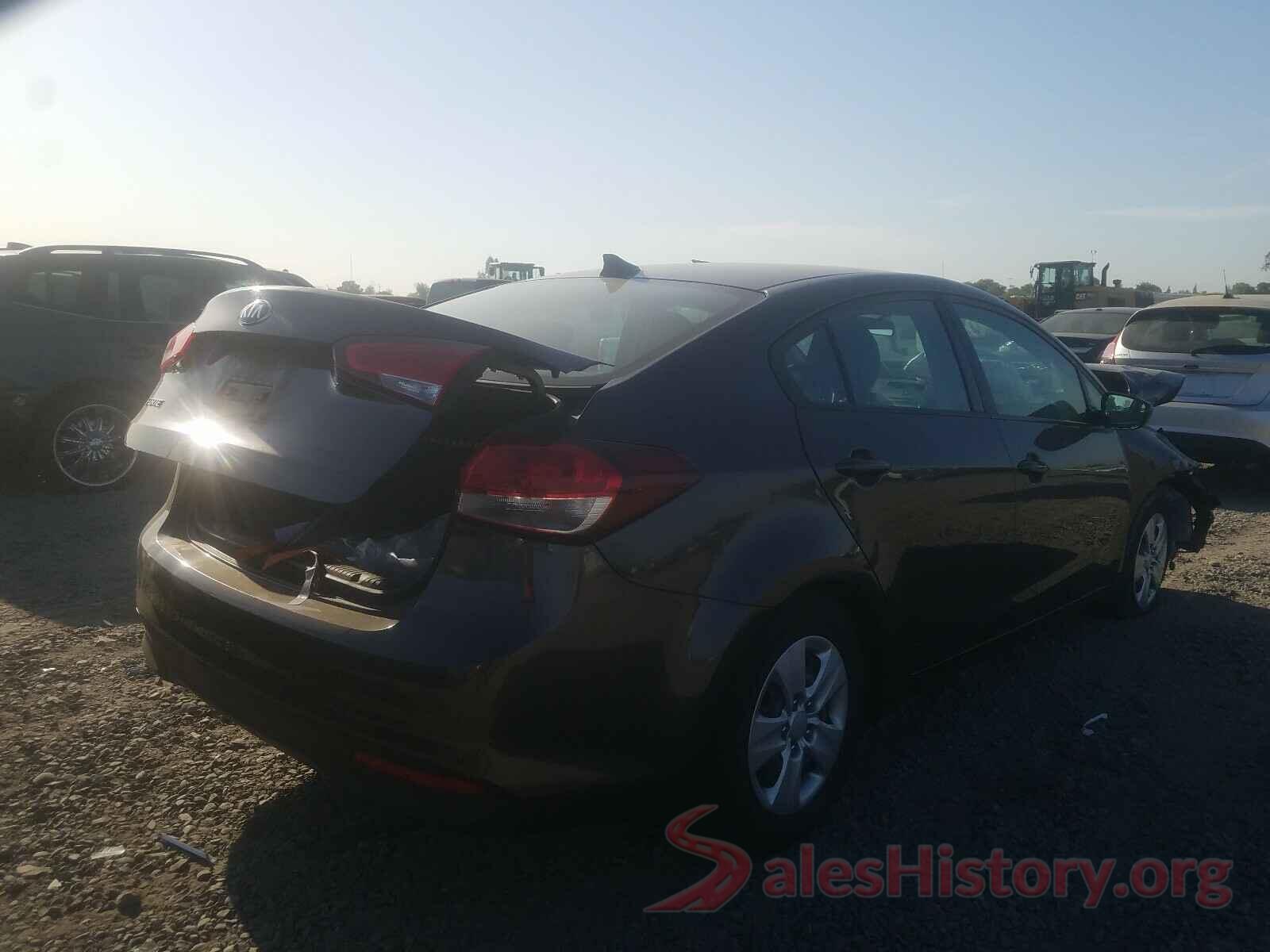 3KPFK4A7XJE169359 2018 KIA FORTE