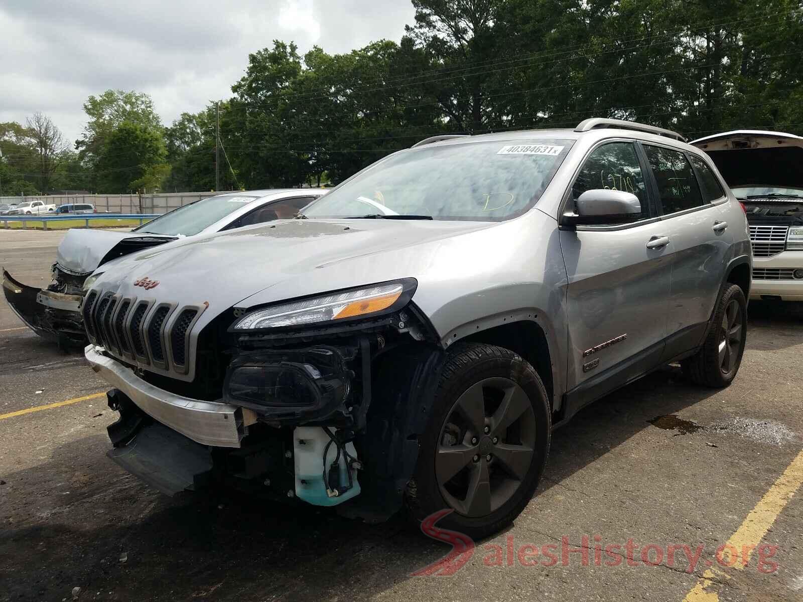 1C4PJLCB8HW523933 2017 JEEP CHEROKEE