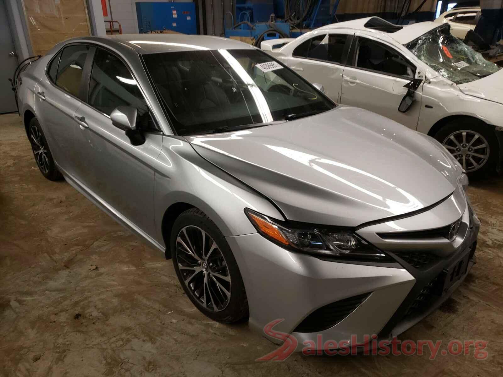 4T1B11HK4JU510102 2018 TOYOTA CAMRY