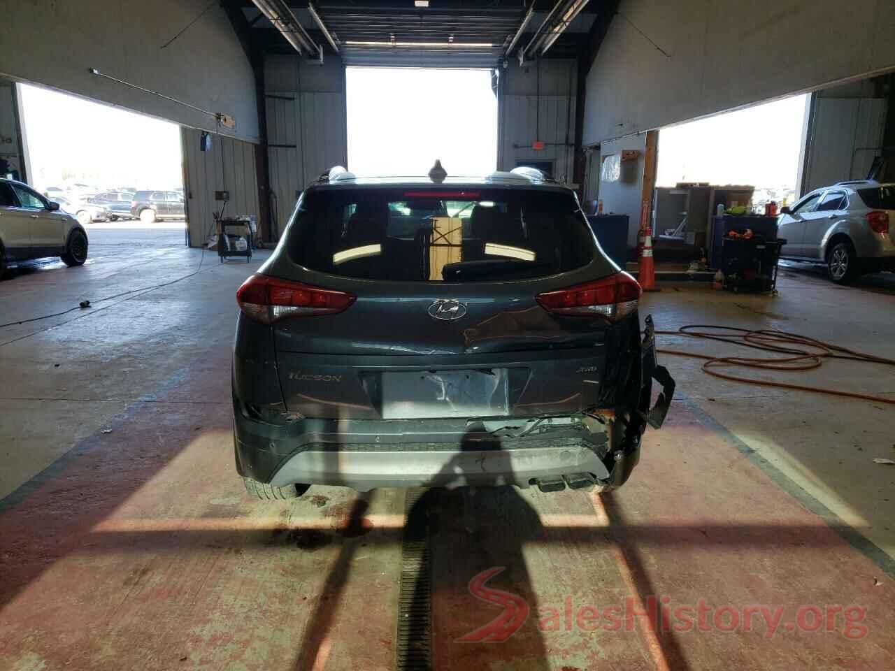 KM8J3CA27JU686458 2018 HYUNDAI TUCSON