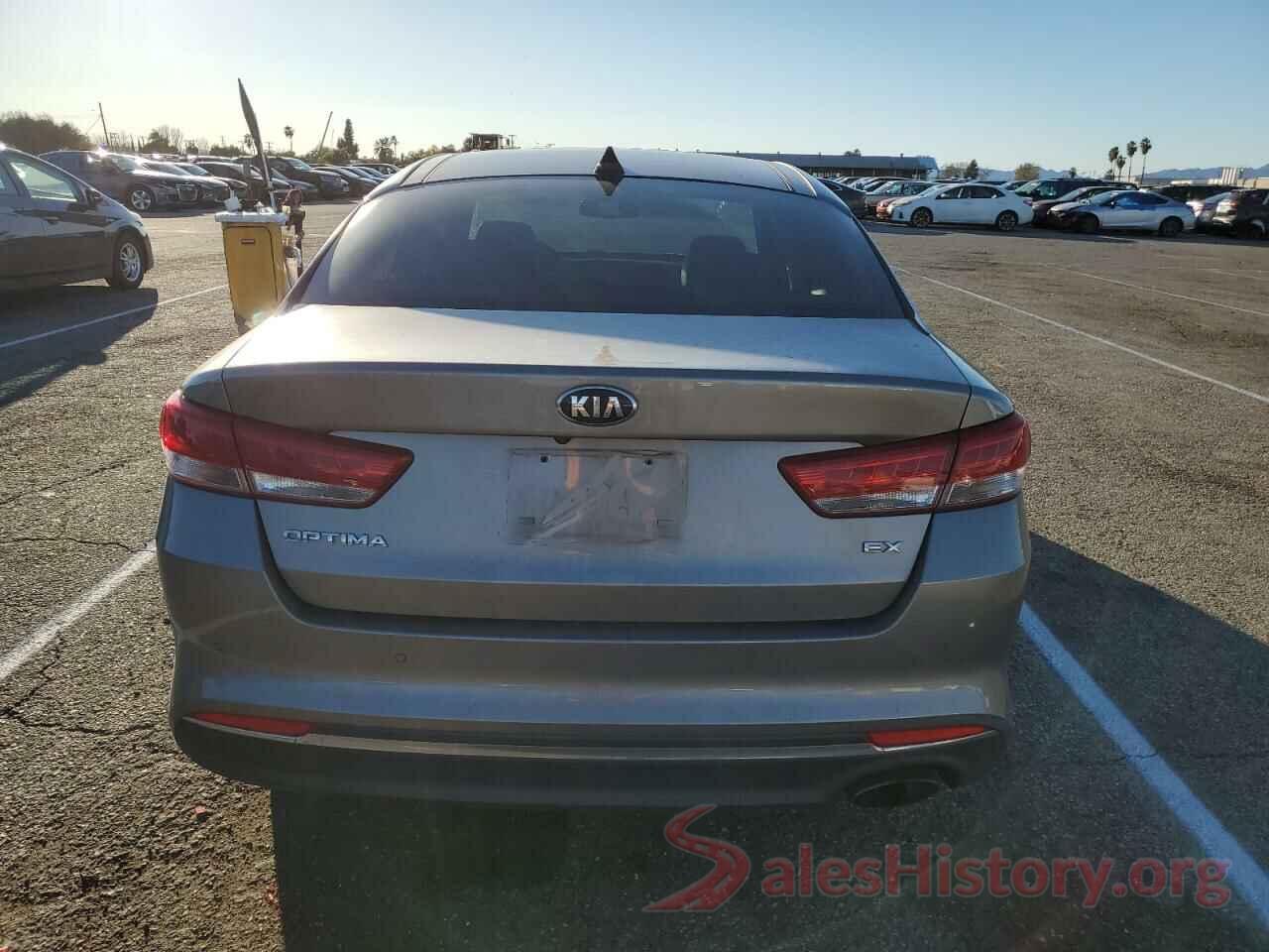 5XXGU4L37JG212264 2018 KIA OPTIMA