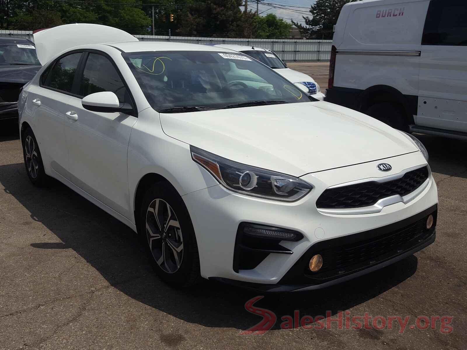 3KPF24AD5KE135210 2019 KIA FORTE