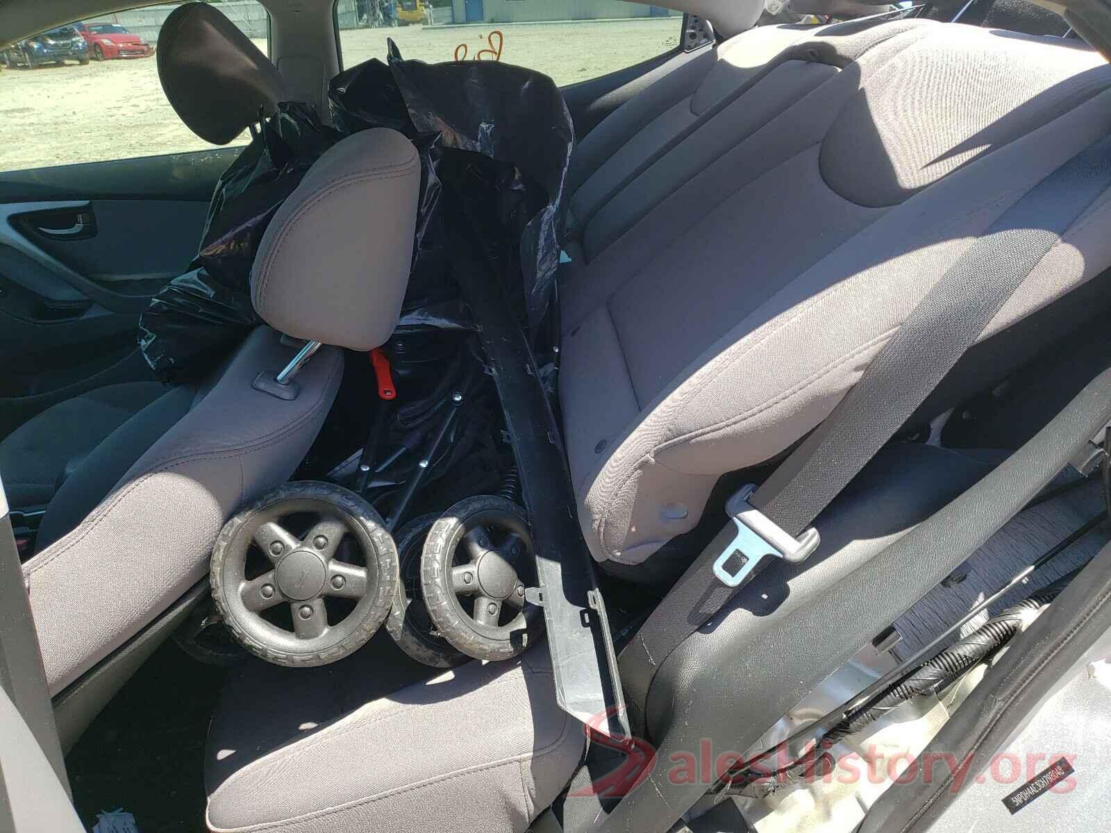 5NPDH4AE3GH798048 2016 HYUNDAI ELANTRA